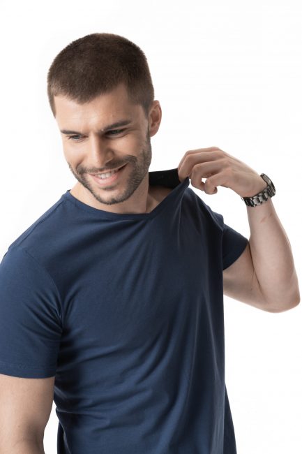 Camiseta Minimal Azul - Gola V